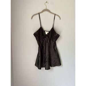 Laura Taylor vintage black lace top lingerie/satin feel/100% polyester/size larg